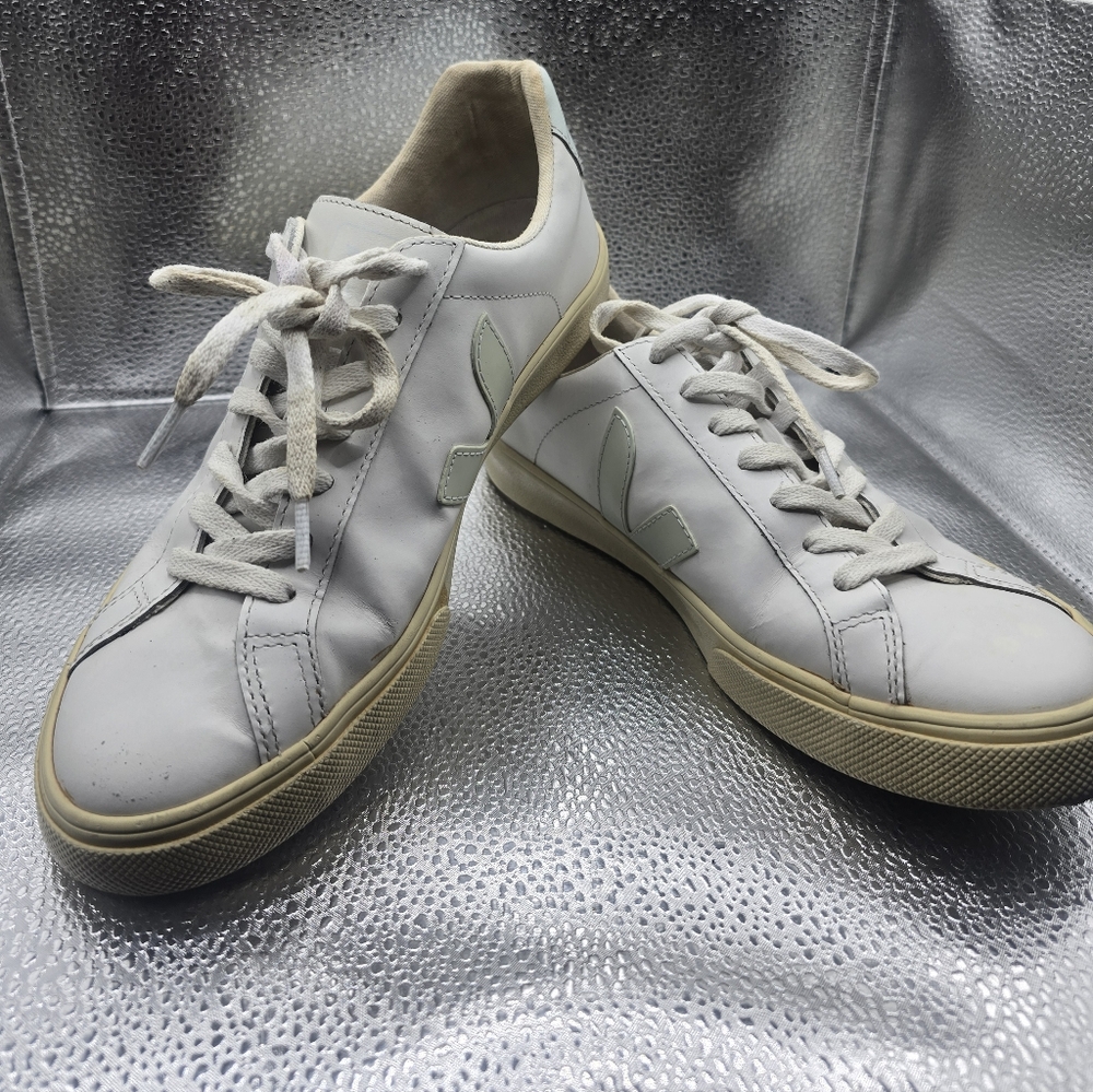 Veja Casual White Sneakers size 8 woman